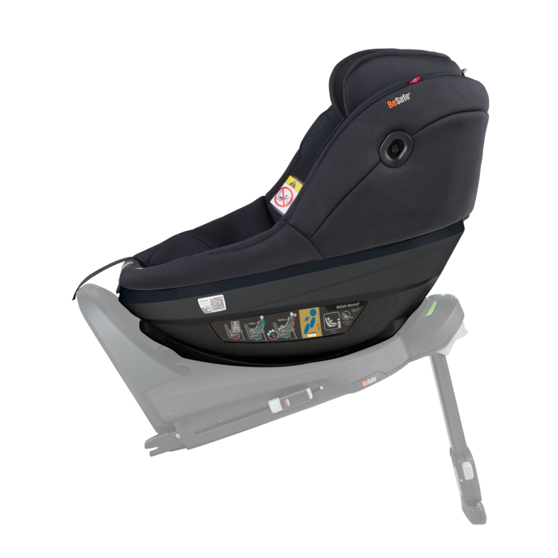 Frontansicht BeSafe Beyond 2 Black SoftBreeze 4
