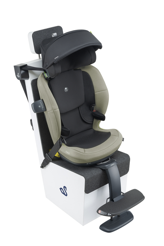 Swandoo Booster Fußstütze an Kindersitz 11