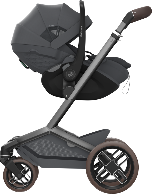 MC Pebble Slide Pro Moon Graphite auf Kinderwagen 1