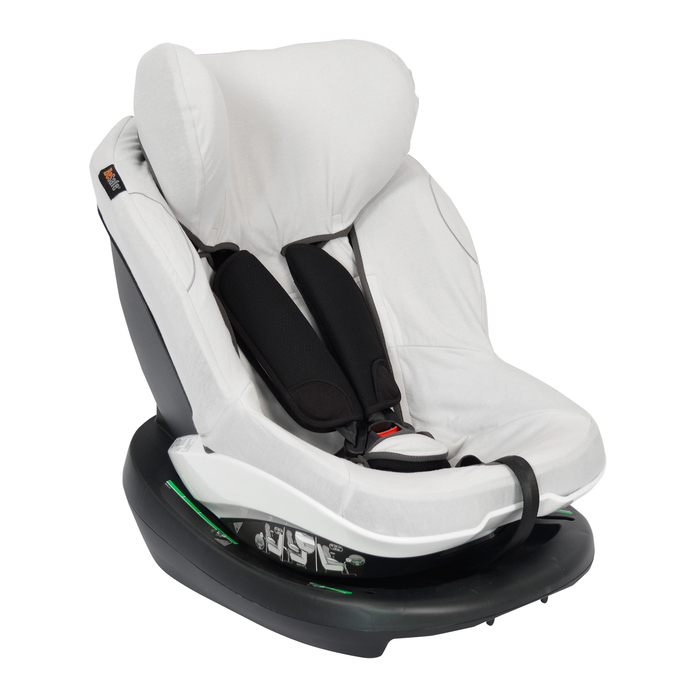 Sommerbezug für die Kindersitze BeSafe Turn und BeSafe Twist der Marke BeSafe in weiss.