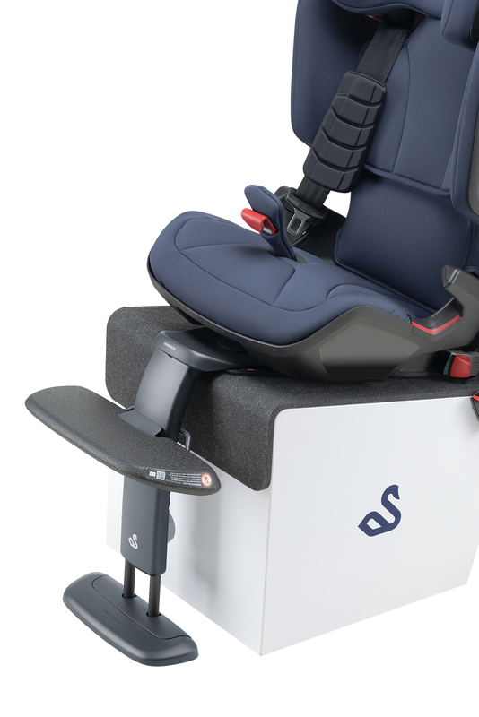 Swandoo Booster Fußstütze an Kindersitz 3
