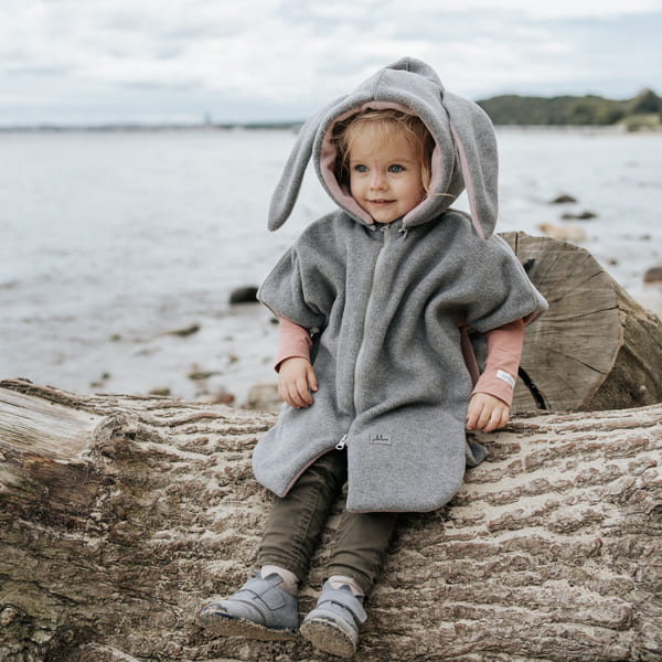 Patulove Funny Bunny Poncho für den Kindersitz